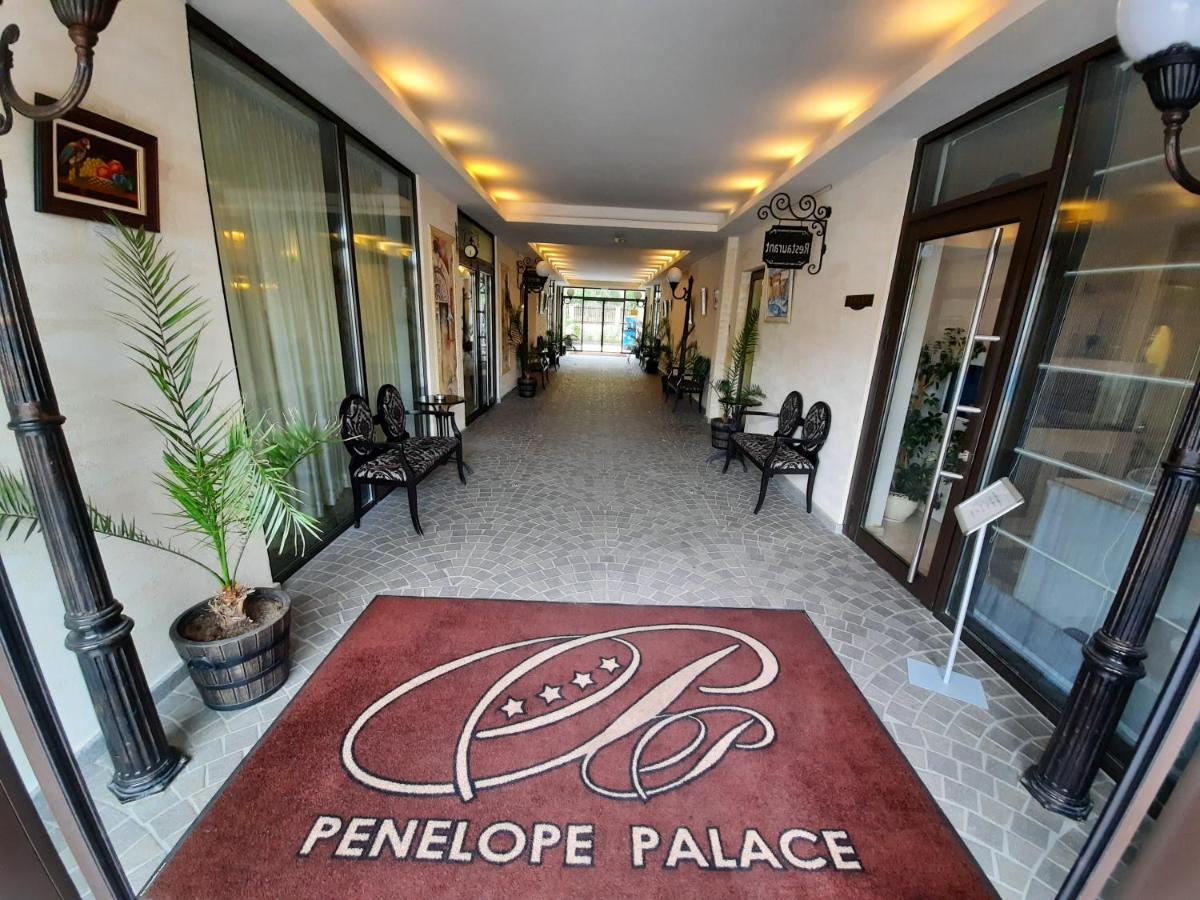 Private Super Apartments By Sea In Apart Hotel ! 포마리 외부 사진