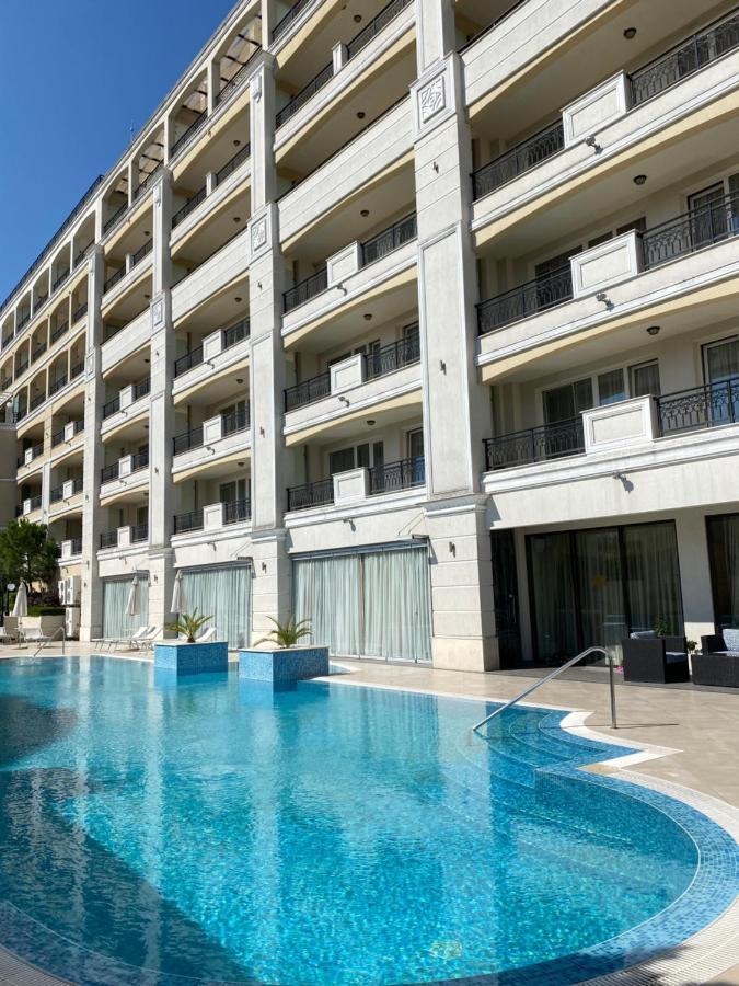 Private Super Apartments By Sea In Apart Hotel ! 포마리 외부 사진
