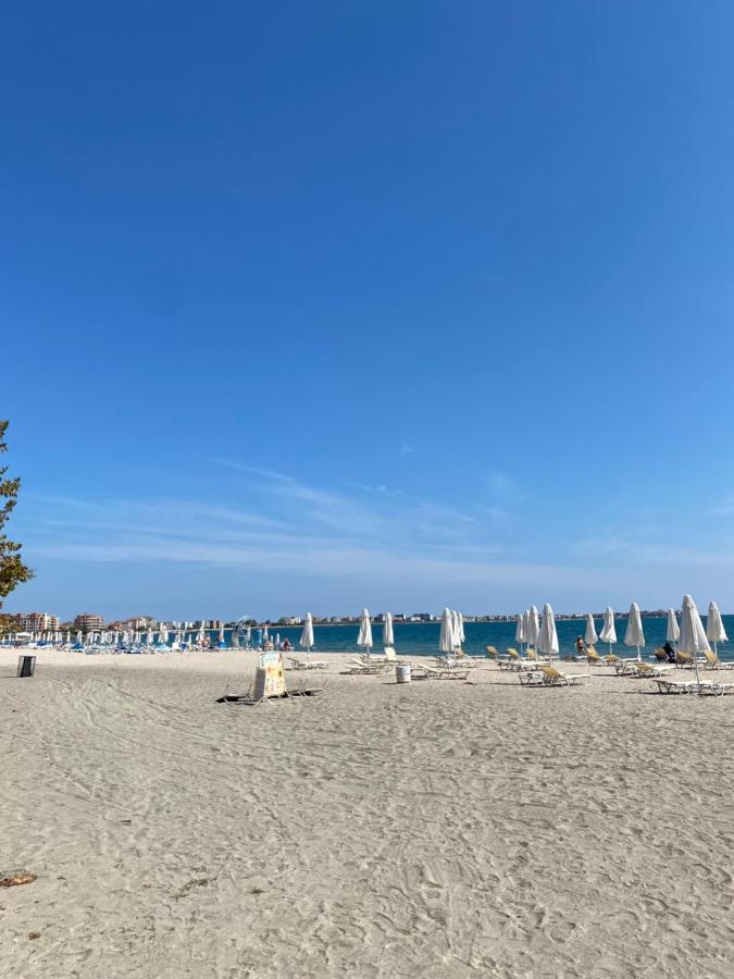 Private Super Apartments By Sea In Apart Hotel ! 포마리 외부 사진