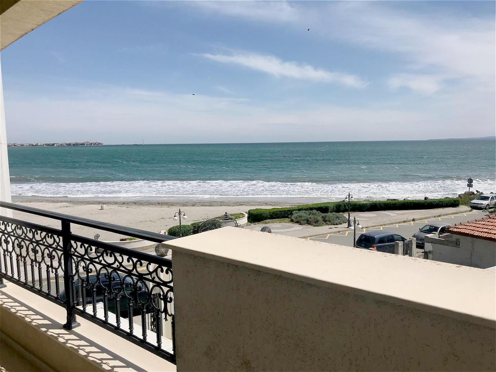 Private Super Apartments By Sea In Apart Hotel ! 포마리 외부 사진